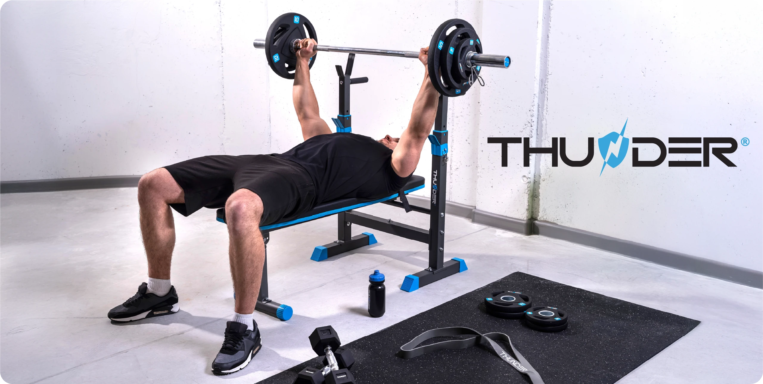 Wielofunkcyjna ławka prosta z regulowanymi stojakami MONET