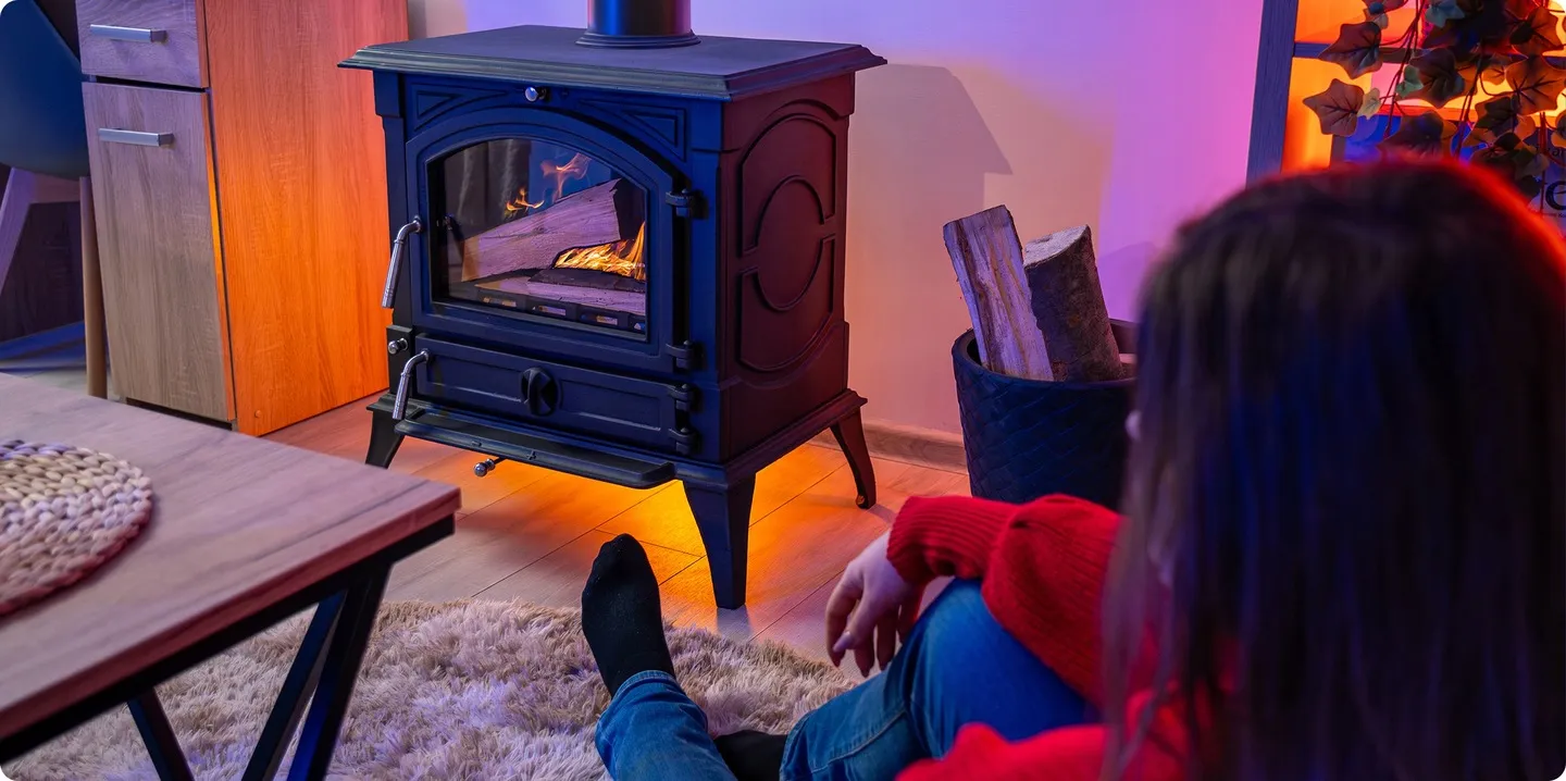 Sobă pe lemne independentă 7kW, tip șemineu