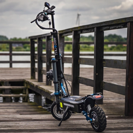 Trotinetă electrică THUNDER SPARK 1600W